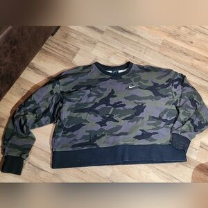 Nike Camo Crewneck Sweater - Green and Black